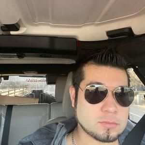 Meet your Posher, Alvaro